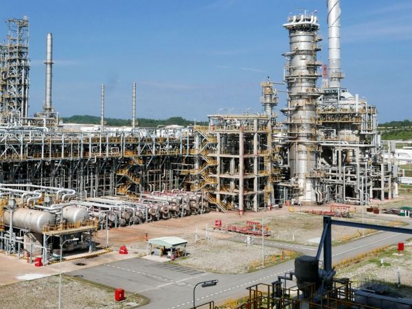 Phương Pháp Chế Biến Dầu Mỏ Và Các Sản Phẩm Từ Dầu Mỏ Phổ Biến